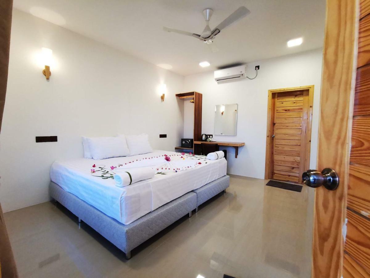 Thila Farm View Hotel Thoddoo Exterior photo
