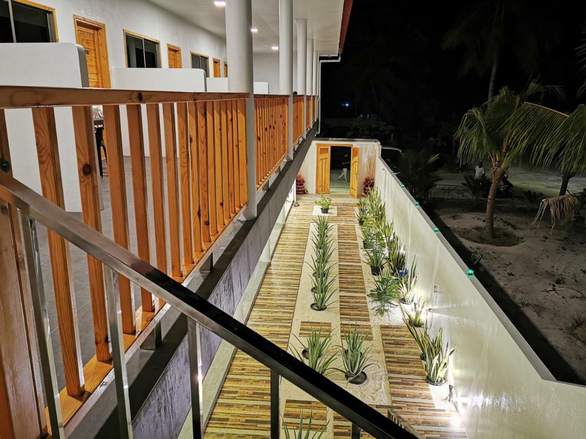 Thila Farm View Hotel Thoddoo Exterior photo