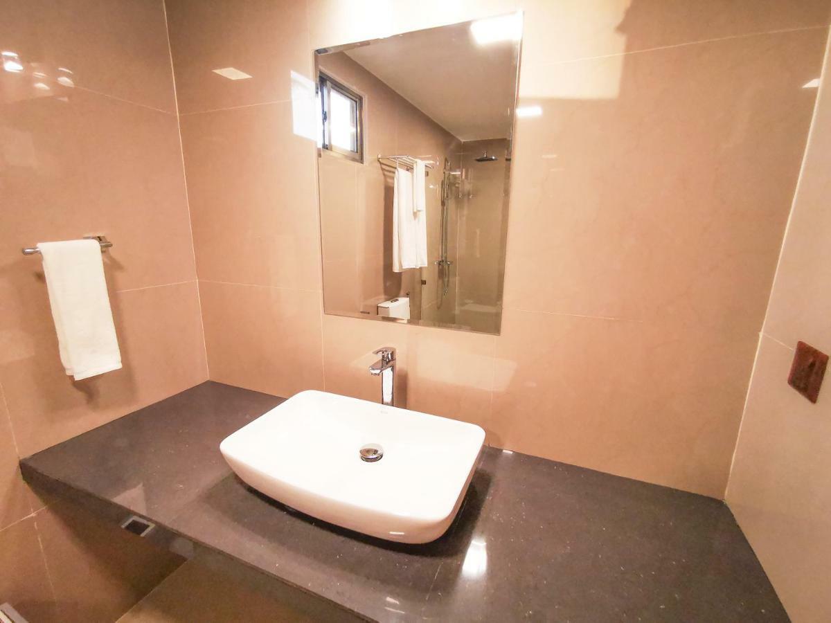 Thila Farm View Hotel Thoddoo Exterior photo